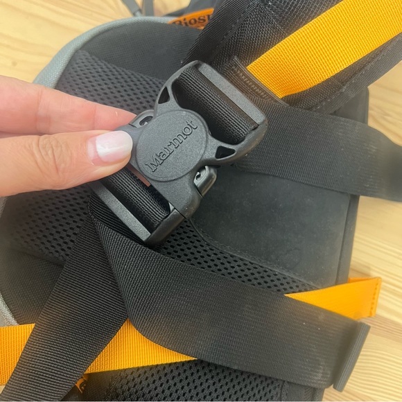 Marmot Biospan Walkabout Lumbar Pack Green Zippered Hiker Pack Shoulder Strap - Picture 7 of 12